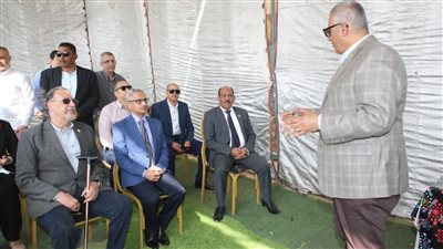 محافظ بني سويف يتفقد سير العمل بمشروع الصرف الصحي بقرية منهرو بنظام المشاركة المجتمعية