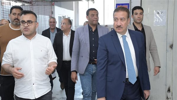 محافظ بورسعيد يبحث تطوير حركة العمل بالمنطقة الحرة ويوجه بحلول مرورية لتيسير حركة العاملين