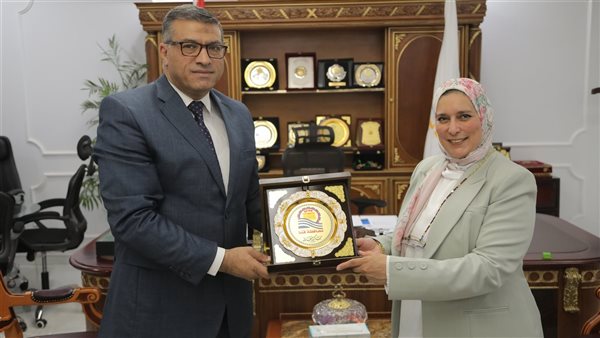 محافظ قنا يشيد بنموذج الشراكة التنموية لدعم قرى نجع حمادي