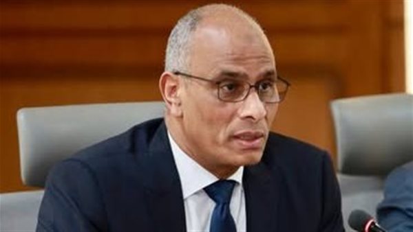 محافظ كفرالشيخ يبحث تعظيم إنتاج بنجر السكر بالإرشاد الزراعي والمعاملات الحديثة دعماً للمزارعين