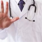 محظورات على مقدمي الخدمة الطبية وفقا للقانون