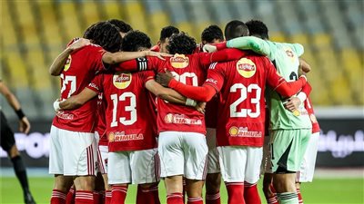 محمد شريف يقود هجوم الأهلي ضد بيراميدز فى الدوري