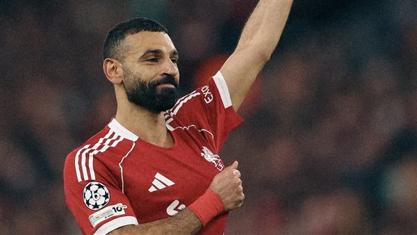 محمد صلاح يفتتح التسجيل لصالح ليفربول في شباك إيفرتون بالدوري الإنجليزي