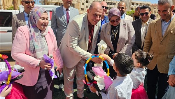مدير تعليم المنوفية يشهد ختام الأنشطة بمدرسة الثريا ويشيد بإبداعات الطلاب
