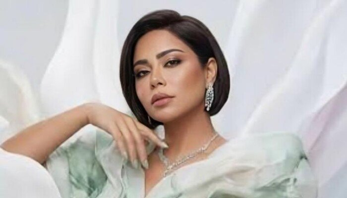 مصالحة بعد 18 عامًا.. سمية درويش تطوي خلافها مع شيرين وتدعم عودتها