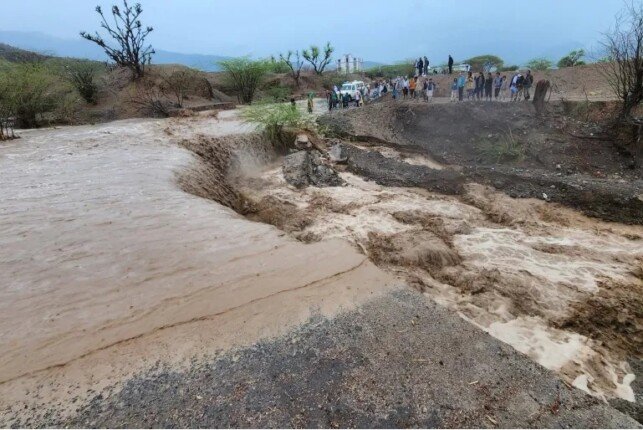 مصرع 24 شخصاً وتضرر أكثر من 31 ألف أسرة جراء السيول المدمرة في تعز اليمنية