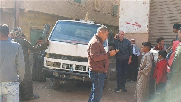 مصرع صغيرة أسفل عجلات سيارة كسح بالمنوفية