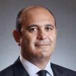 مصرع نائب رئيس بنك مصر في حادث مروع أعلى الطريق الإقليمي بالسخنة