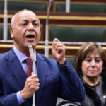 مصطفى بكري يطالب بإحالة التجار المستغلين للمحاكم العسكرية: لا مجاملة لأحد