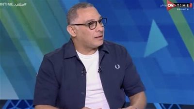 مكافآت بالدولار وتصريحات مثيرة عن الصفقات