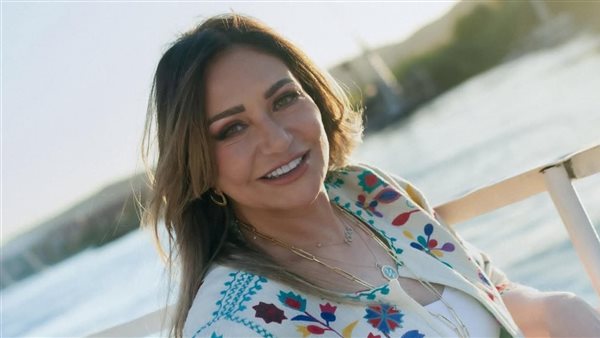 من بلد السحر والجمال.. ليلى علوي تشارك جمهورها أحدث ظهور من أسوان