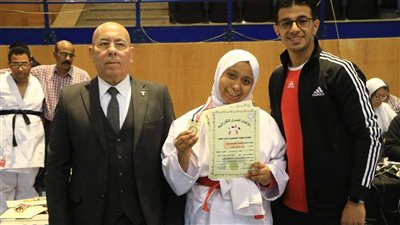 من ههيا إلى منصة الذهب .. «رويدا» تتوج بذهبية الجمهورية للكاراتيه لذوي الهمم