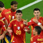 منتخب إسبانيا أكثر حظًا من برشلونة..!