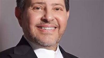 "منع الزيارة والحالة تسوء .. مصدر بفرنسا يكشف تطورات الحالة الصحية للفنان هاني شاكر"