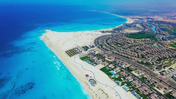 ميران وبالم هيلز يطلقان مشروعًا استثنائيًا في رأس الحكمة بشاطئ 4.8 كيلومتر