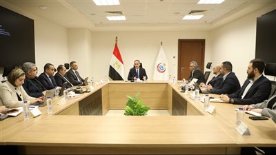 نائب وزير الصحة يناقش مقترح «أورانج» لتعزيز التحول الرقمي وتطوير الخدمات التكنولوجية بالوزارة