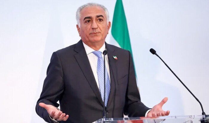 نجل شاه إيران السابق يدعو الدول الغربية لدعم المواجهة ضد إيران ويتهم أوروبا بالتقاعس