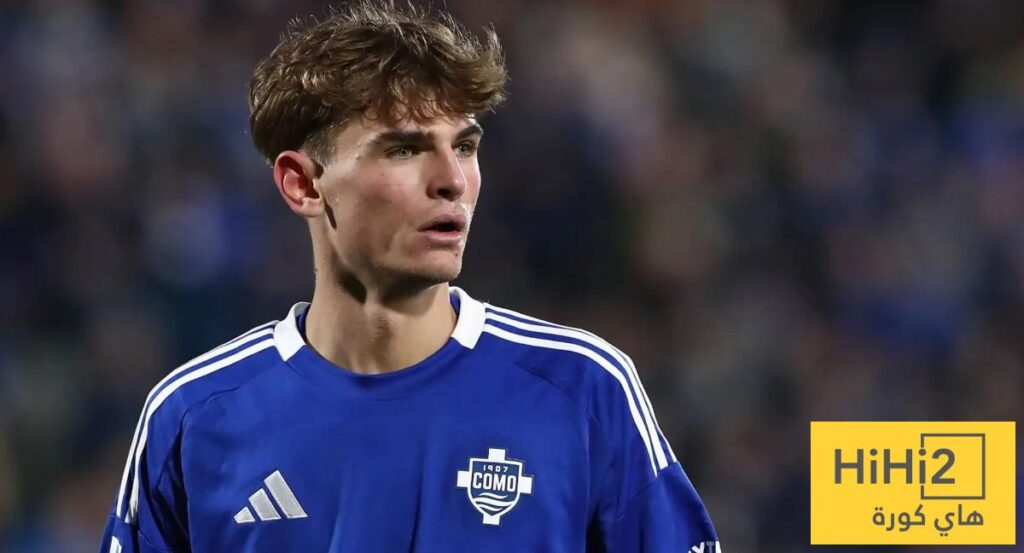 نيكو باز يطمئن الجماهير بعد اصابته