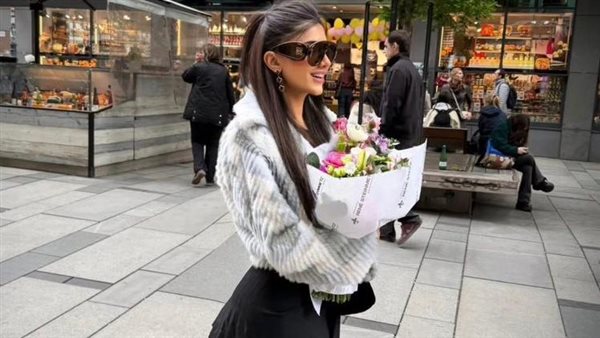 «هستمر وأثبت جدارتي».. مي عمر تثير الجدل برسالة غامضة