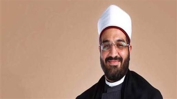 هل العمل هو معيار الرجولة الحقيقية؟.. الدكتور عمرو الورداني يوضح