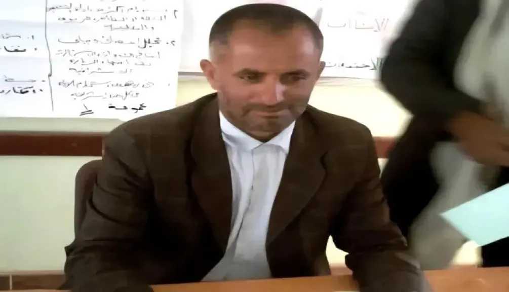 هل يأمن التربويون؟.. الحوثي يطلق سراح الموجه ”عاطف” بعد ثورة غضب شعبية!