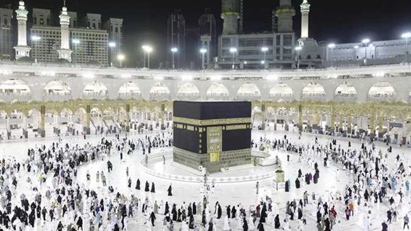 هل يجوز للمفرد أن يسعى سعي الحج بعد طواف القدوم؟