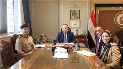 وزير التعليم العالي يتابع تطورات مشروع الجينوم المصري