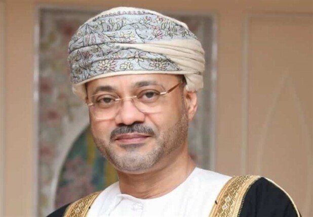 وزير الخارجية العماني يبحث مع مسؤول بريطاني مستجدات الأوضاع في المنطقة وتداعياتها