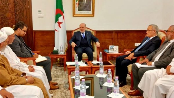 وزير الشؤون الدينية بالجزائر يستقبل وفود المشاركين في دورة “إعداد الداعية المعاصر”