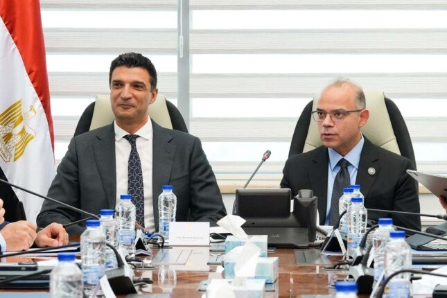 وزيرا الاستثمار والصناعة يبحثان مع شركة "Air Liquide" الفرنسية فرص التوسع بمصر