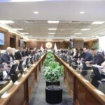 وزيرا الصحة والتعليم العالي يبحثان تعزيز التعاون الاستراتيجي لدعم منظومة التأمين الصحي الشامل