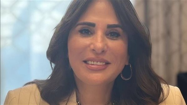 وزيرة الإسكان تصدر قرارًا بتولي عدد من الكوادر الشابة مناصب قيادية بأجهزة المدن الجديدة