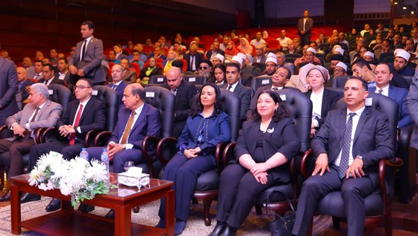 وزيرة التضامن الاجتماعي تشهد عرض إنجازات مشروع تعزيز قيم المواطنة بمحافظة المنيا