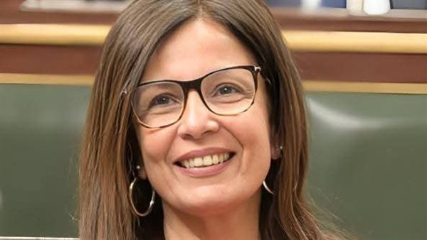 وزيرة الثقافة تهنئ العازف العالمي رمزي يسى بمنحه وسام "فارس للفنون والآداب"