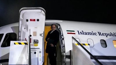 وساطة "الفرصة الأخيرة".. وفود أمريكية وإيرانية في باكستان لبحث اتفاق سلام دائم