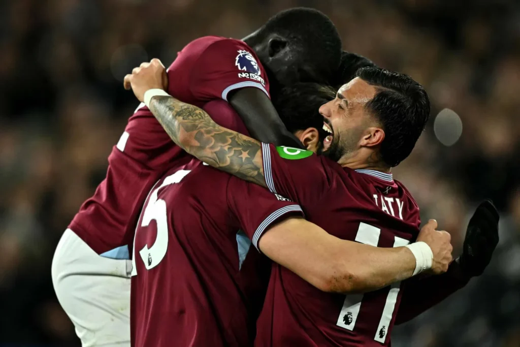 وست هام يتخطى كبار الدوري الإنجليزي