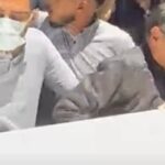 وصول جثمان والد منة شلبي لبدء مراسم الجنازة.. فيديو