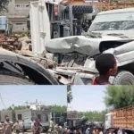 وفاة شخص وإصابة آخر بجروح خطيرة في حادث اصطدام مدوٍ بين سيارة ”دينا” وموكب تابع لقوات درع الوطن