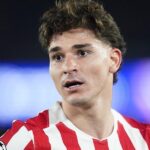 وكلاء ألفاريز يبدأون خطوة انتقاله إلى برشلونة