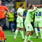 يوتيوبر يعرض مال على الحكم مارسينياك ويتهمه بإقصاء برشلونة أمام الإنتر ، و الرد ..!