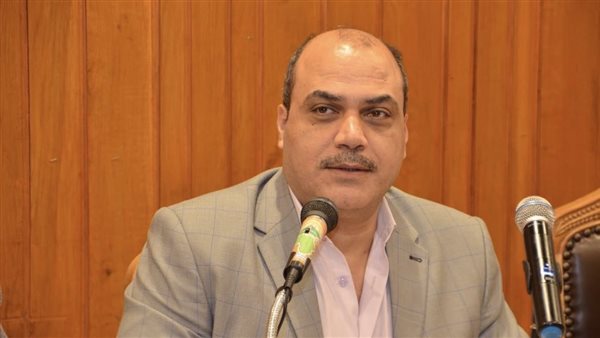 ​387 مليون جنيه وقضايا دولية.. محمد الباز يكشف ملف سرقة محمود وهبة لأموال البنوك المصرية