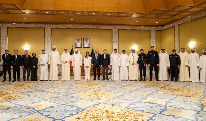 3 جهات حكومية كويتية توقع مع مع شركة «ليماك» التركية عقود استكمال مشروع مبنى الركاب الجديد «T2»