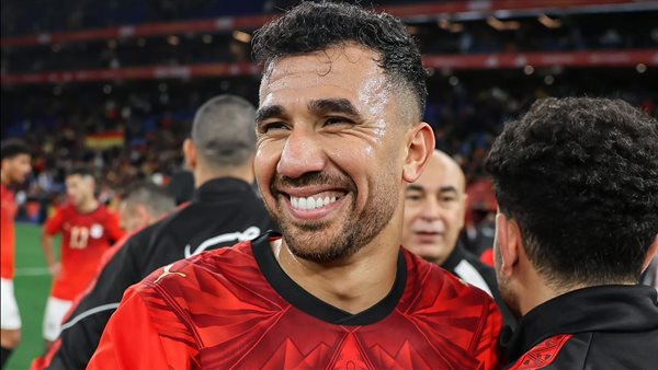 الأهلي يستعيد تريزيجيه قبل اختبار إنبي بالدوري