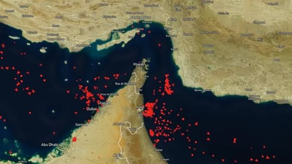 البحرية الإيرانية تستهدف 3 مدمرات أمريكية قرب مضيق هرمز- نبض مصر