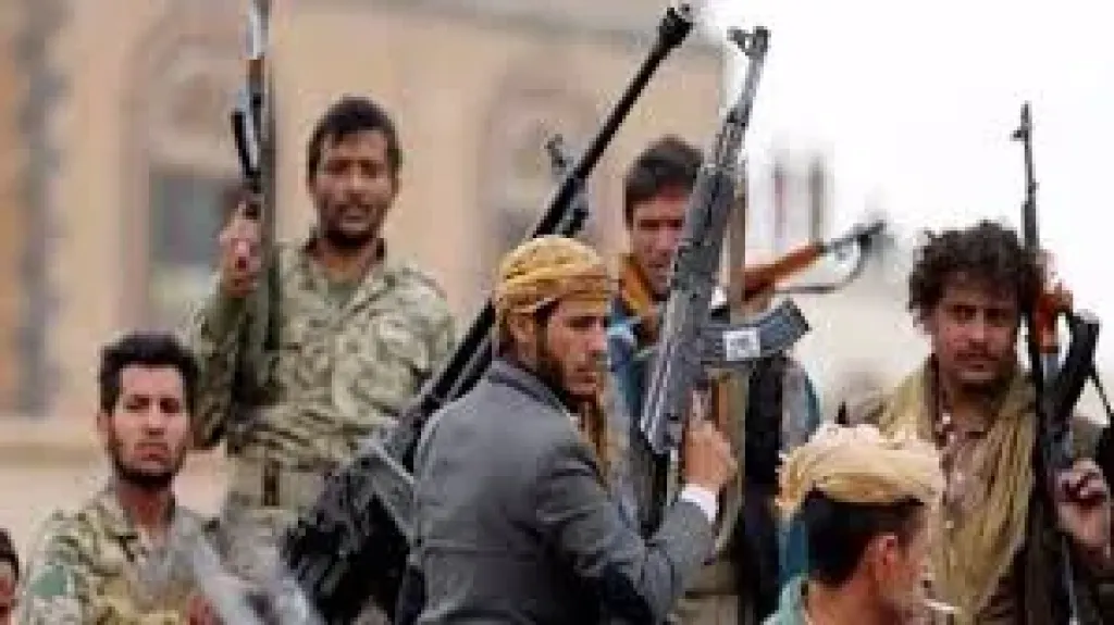 الحوثيون يحرقون منزل عقيد معارض في صنعاء.. موجة استياء وإدانات حقوقية- نبض مصر