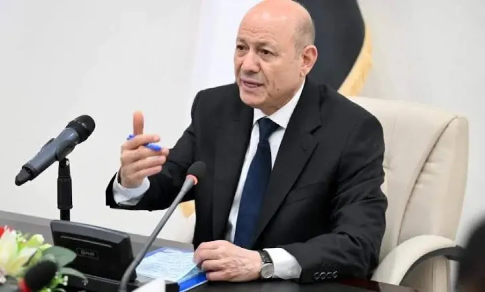 الرئيس العليمي يهنئ عمال اليمن بعيدهم العالمي: ”أنتم قوة الوطن وأمله”