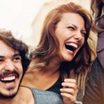 اليوم العالمي للضحك.. دعوة عالمية لتعزيز السعادة ودعم الصحة النفسية