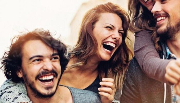 اليوم العالمي للضحك.. دعوة عالمية لتعزيز السعادة ودعم الصحة النفسية