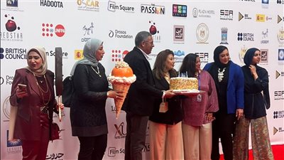 بالتورتة والأيس كريم.. متدربو ورشة التروكاج على ريد كاربت ختام مهرجان الإسكندرية للفيلم القصير
