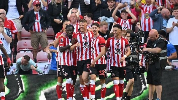 بث مباشر.. شاهد مباراة وولفرهامبتون وسندرلاند في الدوري الإنجليزي
